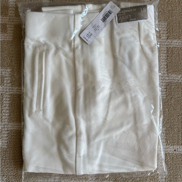 NWT Chico’s Juliet Ankle Pants Basic Ecru Size 1.5 US 10 Ultimate Fit Stretch - Picture 9 of 10
